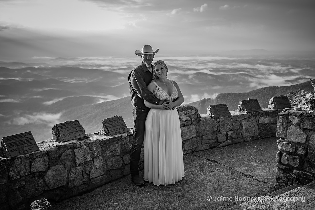Wedding Pictures at Pretty Place | WNC Photographer and Upstate SC