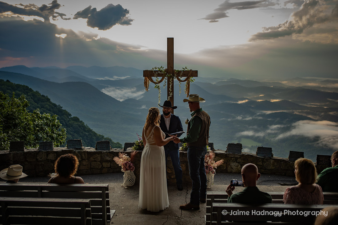 Sunrise Elopement at Pretty Place Mountain Wedding Photographer