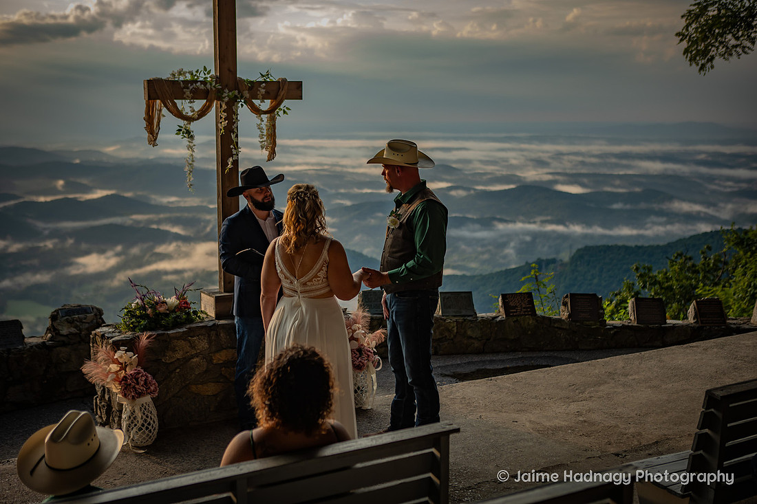 Sunrise Elopement at Pretty Place Mountain Wedding Photographer