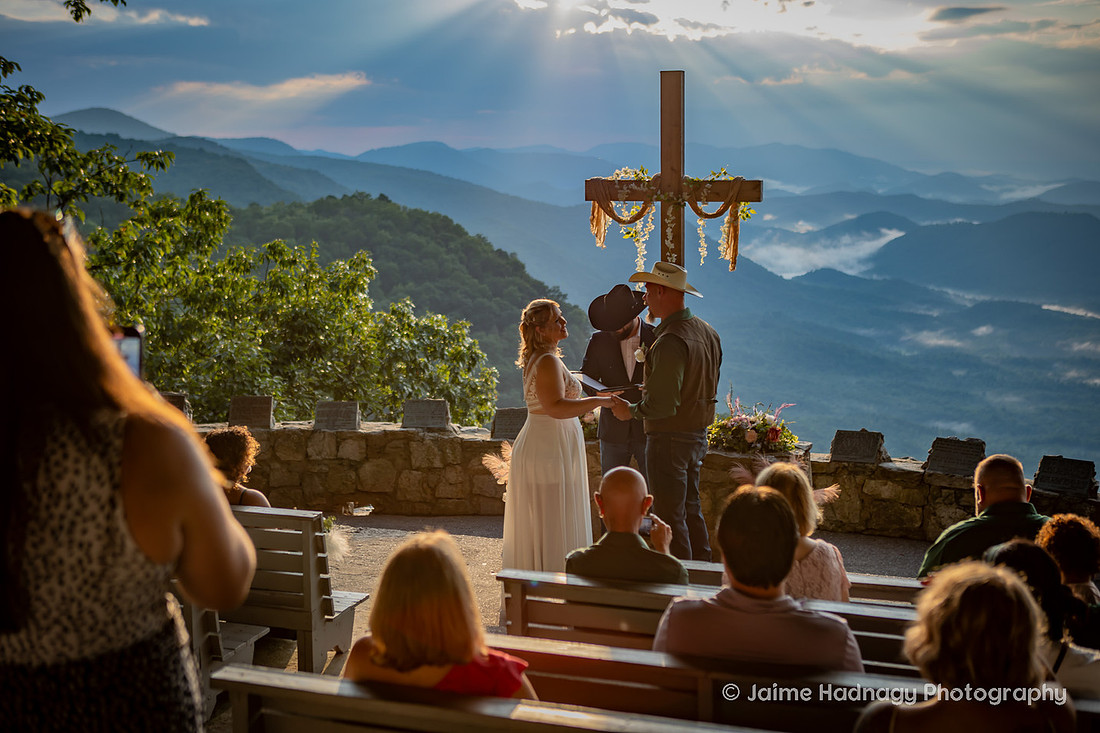 Sunrise Elopement at Pretty Place Mountain Wedding Photographer