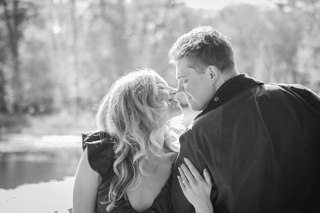 Black and White Couples Photos | Engagement Photography