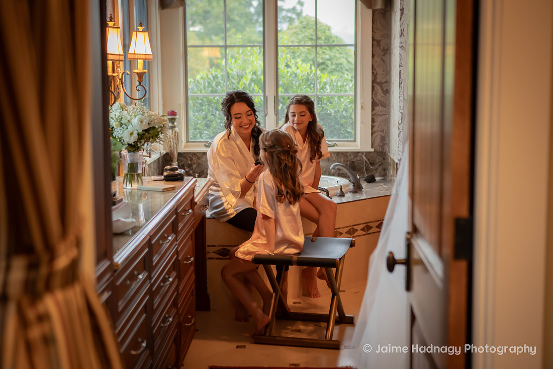 Getting Ready Wedding Photos