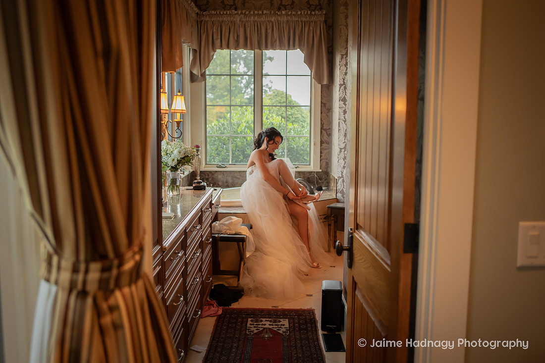 Getting Ready Wedding Photos
