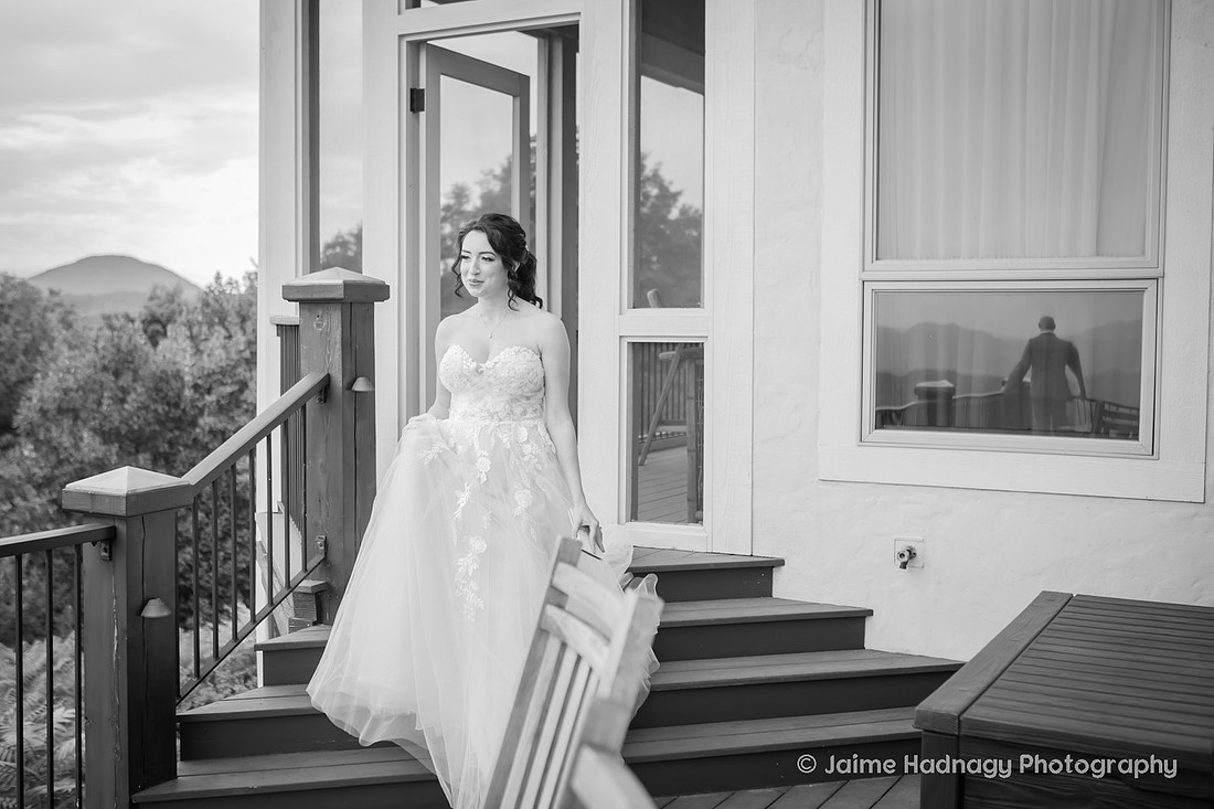 First Look and Private Vows With Bride and Groom Before Wedding