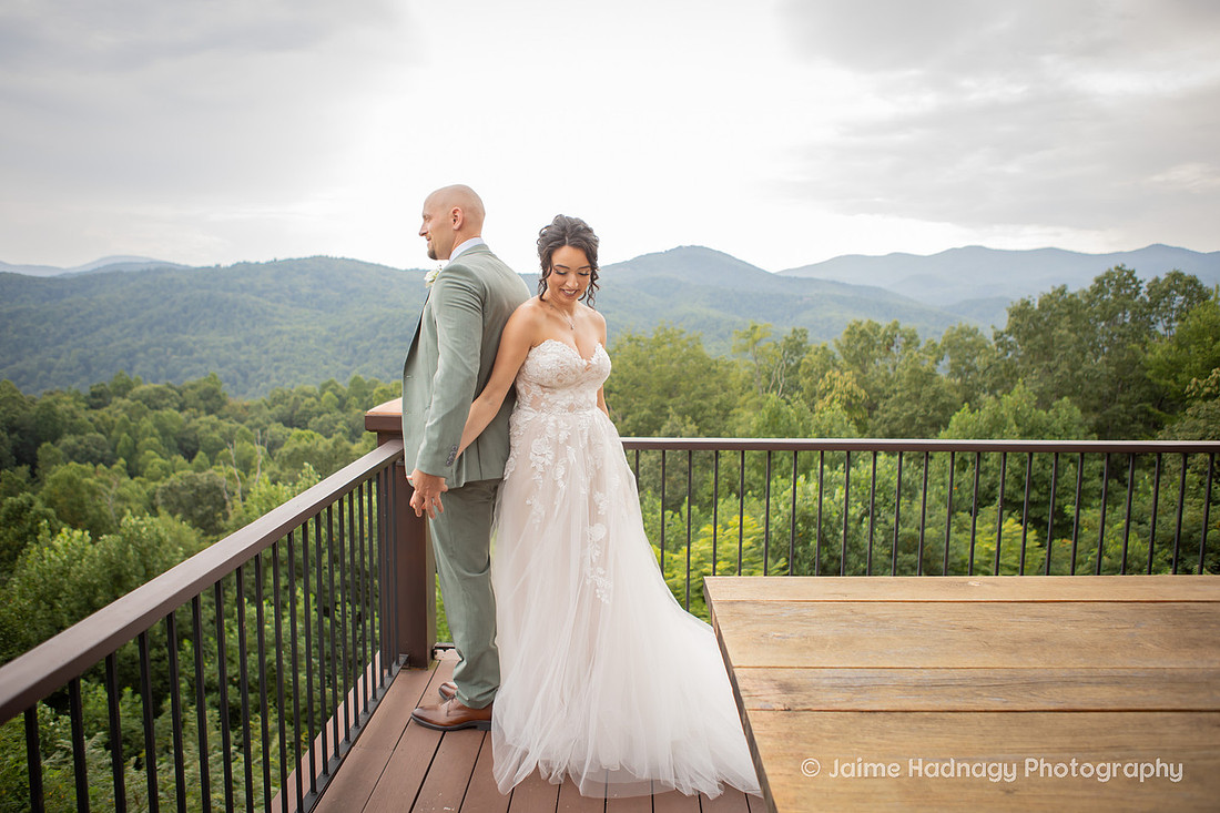 First Look and Private Vows With Bride and Groom Before Wedding