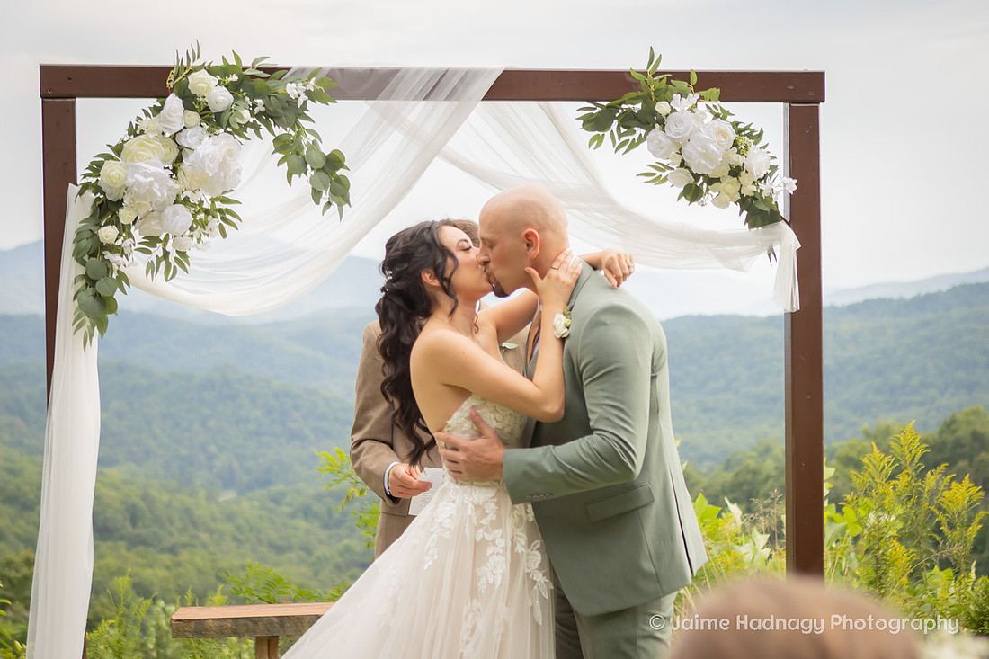 Asheville Wedding Ceremony Photography in the Mountains