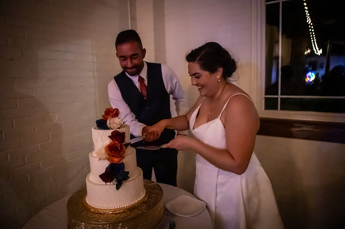 Cake Cutting Photography | Greenville SC Wedding Photographer