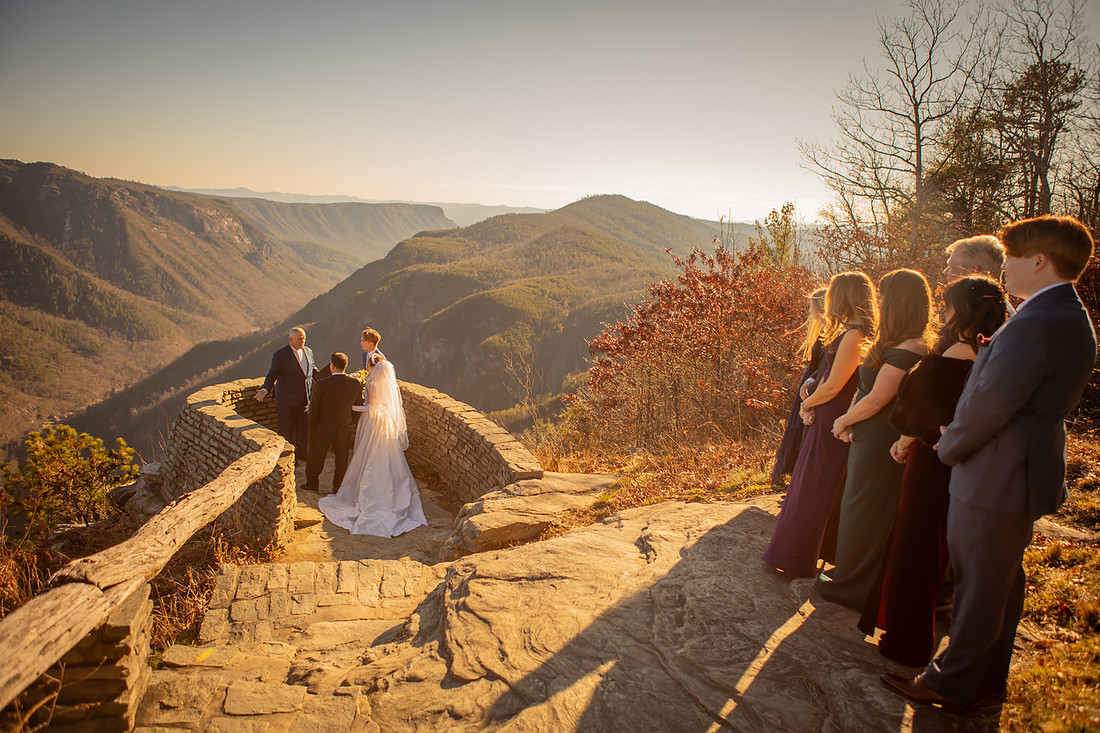 Beautiful Mountain Adventure Elopement Ceremony at Wiseman's View