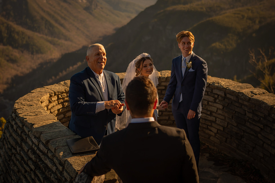 Wiseman'sView Elopement in the Fall | Adventure Wedding Photographer