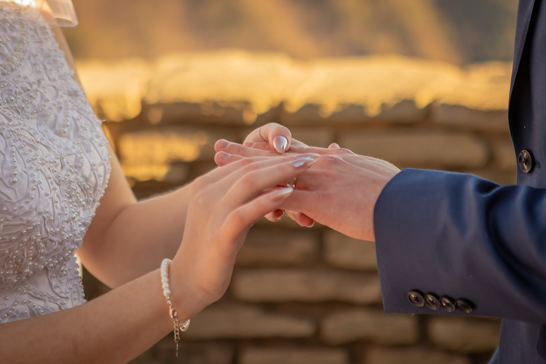 Wiseman'sView Elopement in the Fall | Adventure Wedding Photographer