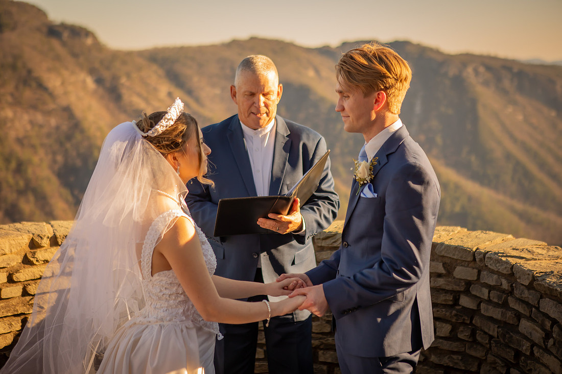 Wiseman'sView Elopement in the Fall | Adventure Wedding Photographer