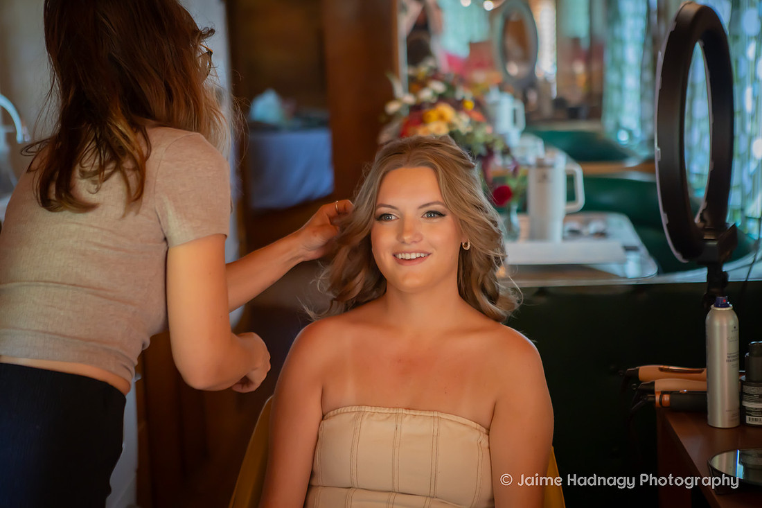 Getting Ready Wedding Photos at JuneBug Retro Resort in Asheville