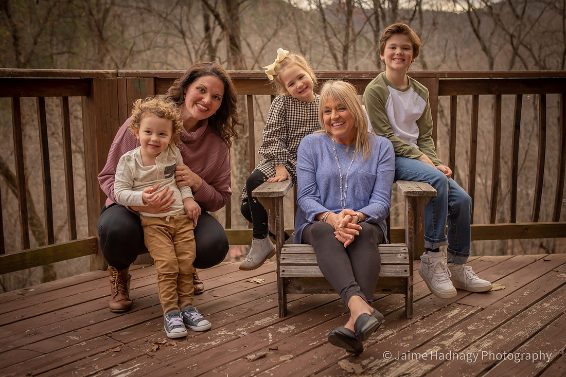 Cabin Vacation Family Photo Session | Old FOrt NC