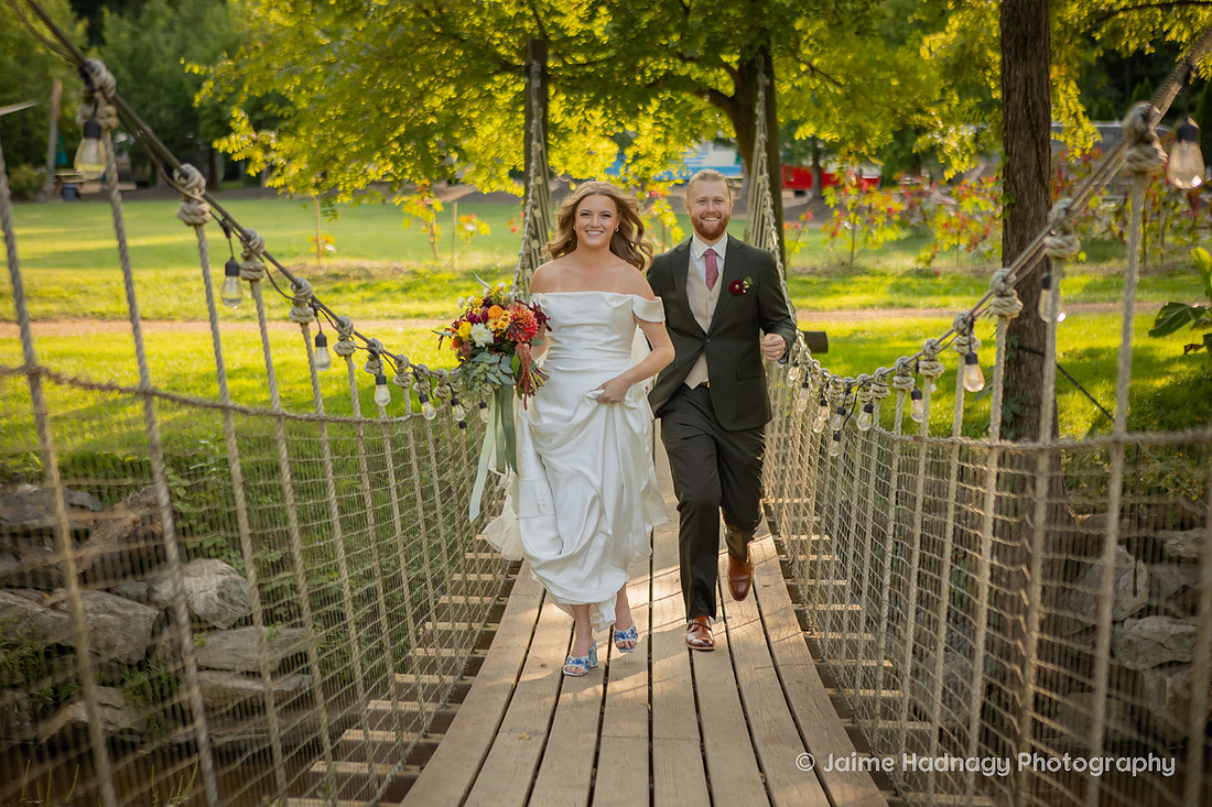 Beautiful Outdoor Wedding Photography | Asheville Photographer