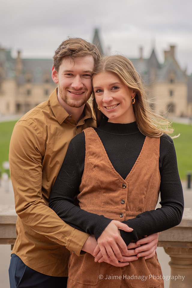 Couples Photos at The Biltmore Estate | Asheville Photographer