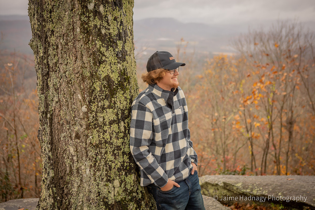 Senior Photo Shoot Outdoors | Hendersonville Portrait Photographer
