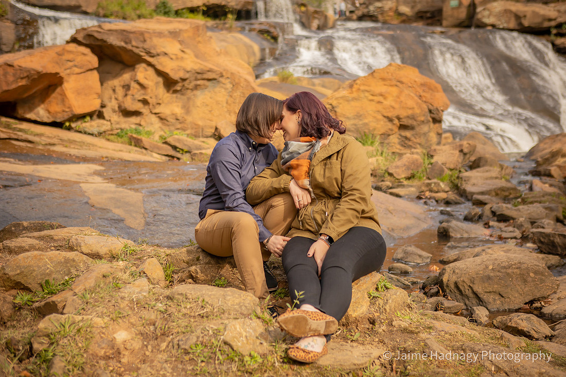 Proposing to girlfriend at Falls Park Greenville