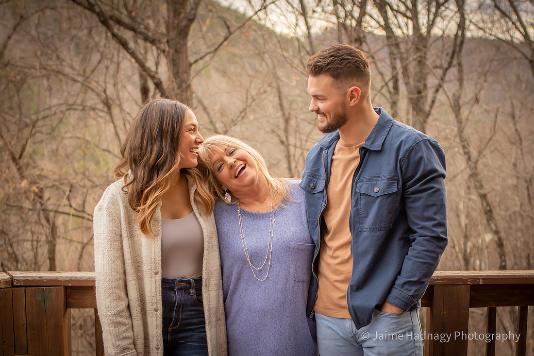 Cabin Vacation Family Photo Session | Old FOrt NC