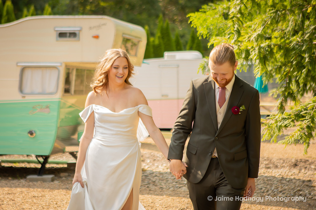 Asheville Wedding Portrait Photography at JuneBug Retro Resort