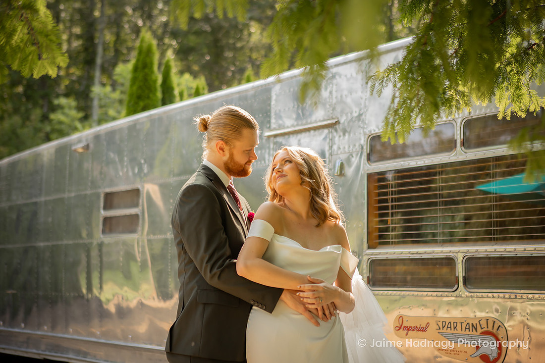 Asheville Wedding Portrait Photography at JuneBug Retro Resort