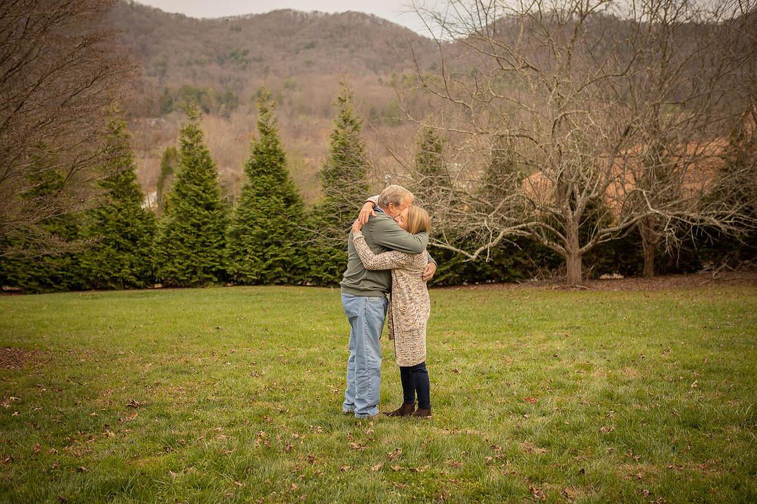 Outdoor Fall Family Photos | Asheville Portrait Photographer Lifestyle