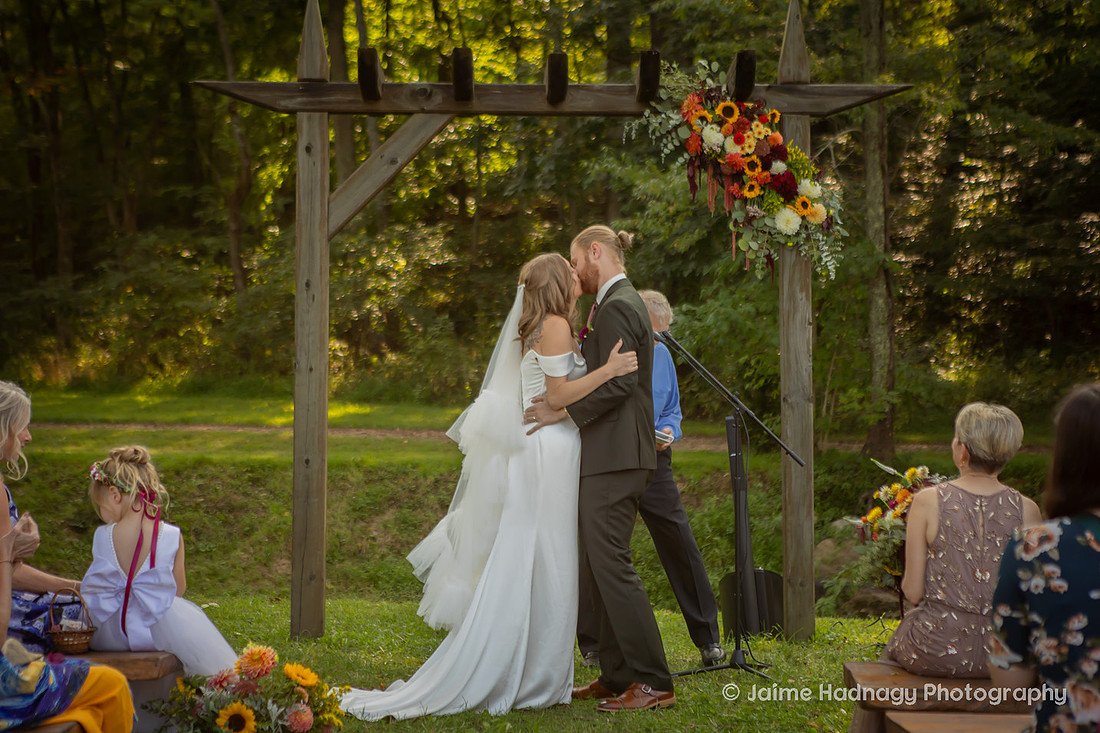 Beautiful Outdoor Wedding Photography | Asheville Photographer