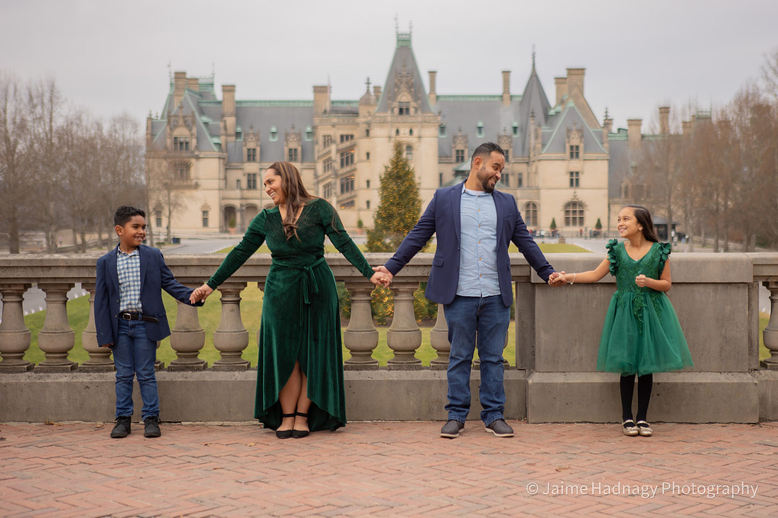 Christmas Card Photos at The Biltmore House | Asheville Family Photographer