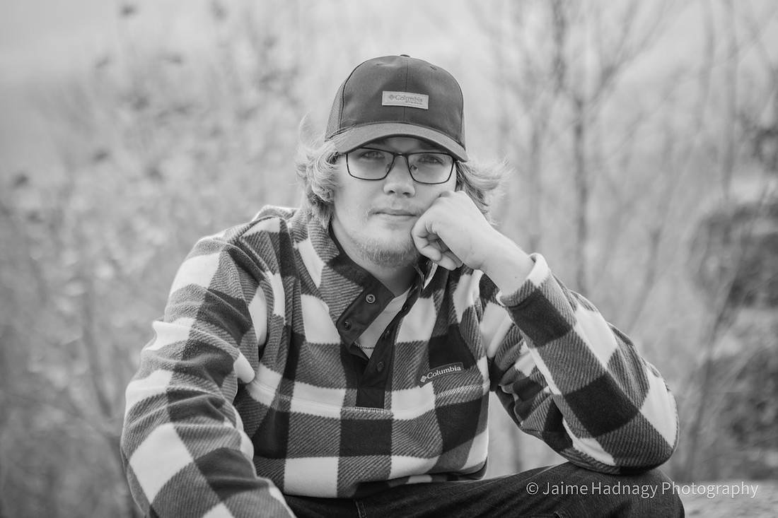 Senior Photo Shoot Outdoors | Hendersonville Portrait Photographer
