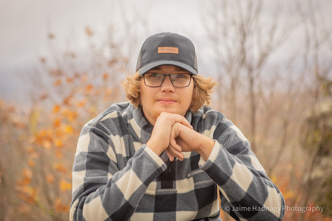 Senior Photo Shoot Outdoors | Hendersonville Portrait Photographer