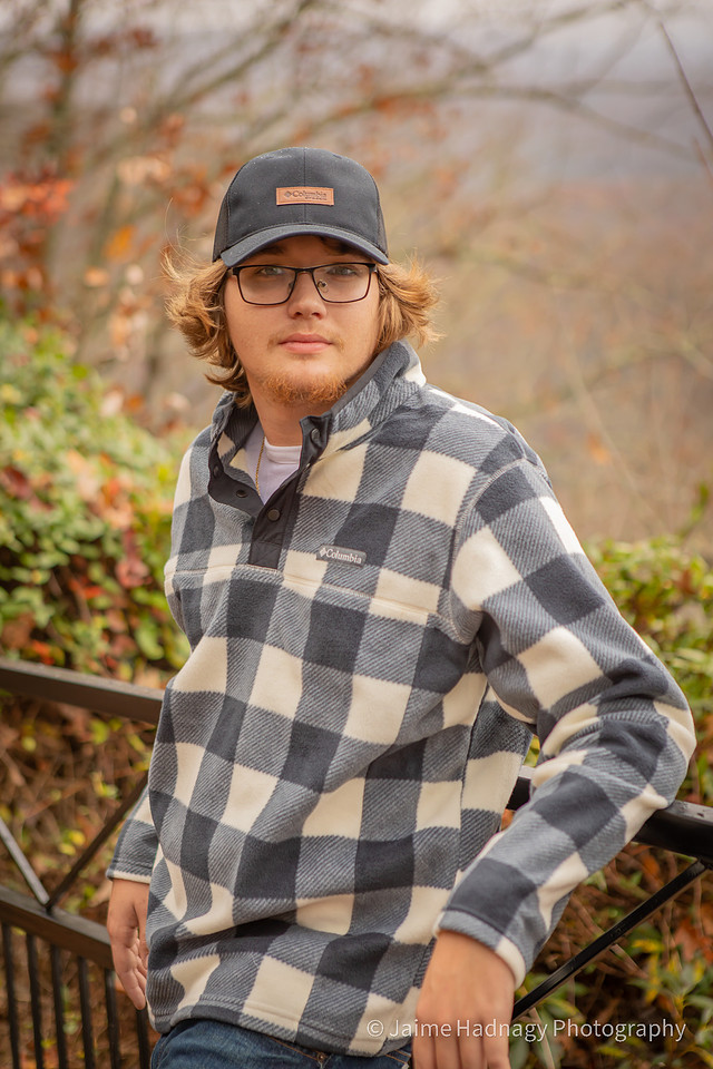 Senior Photo Shoot Outdoors | Hendersonville Portrait Photographer