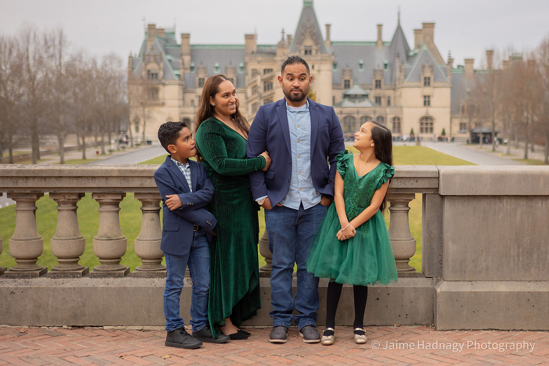Christmas Card Photos at The Biltmore House | Asheville Family Photographer