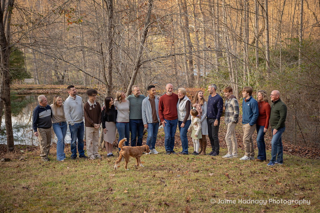 Outdoor Large Group Family Photography