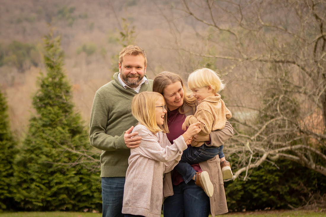 Cute Kids Family Photoshoot | Asheville Family PHotographer