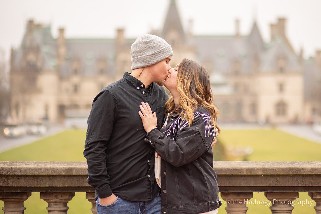Asheville Engagement Photographer | Couples Photos at Biltmore Estate
