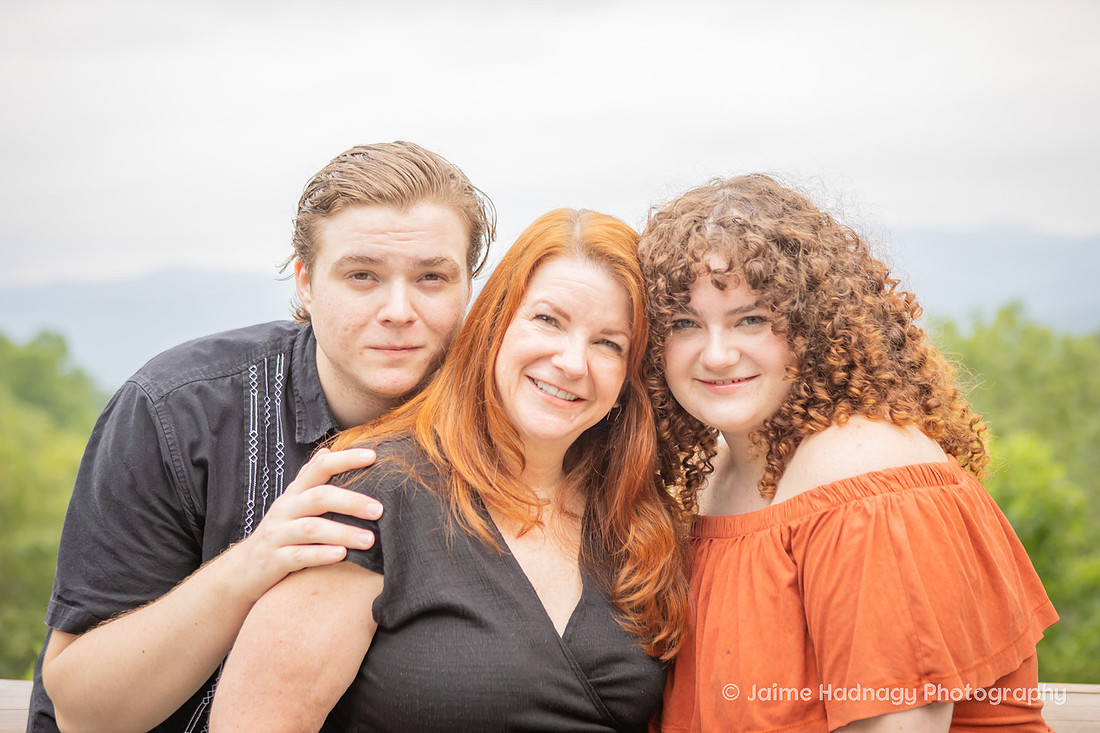 Asheville Family Photographer | Vacation Family Reunion Photos in the mountains