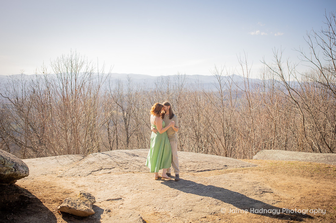 Engagement Photos at Jump Off Rock | Hendersonville Photographer