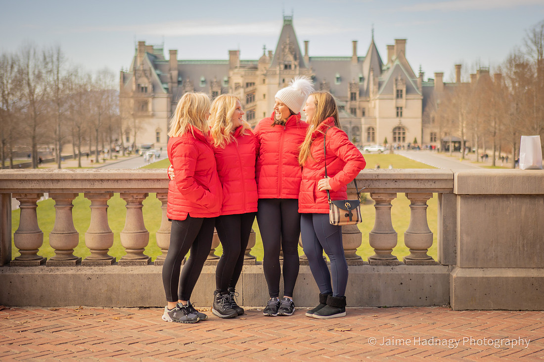 Asheville Photographer Christmas Photos at Biltmore Estate