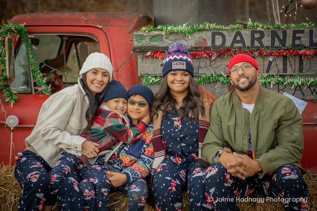 Christmas Family Photos | Asheville Photographer