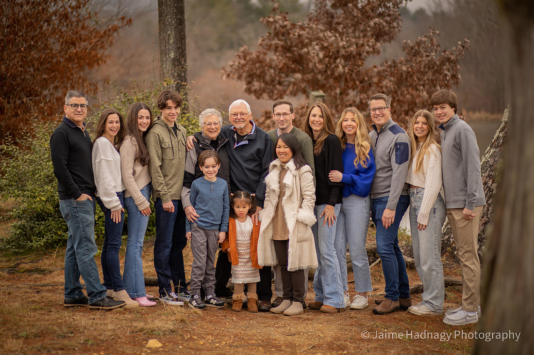 Extended Family Portrait in Asheville Beaver Lake 