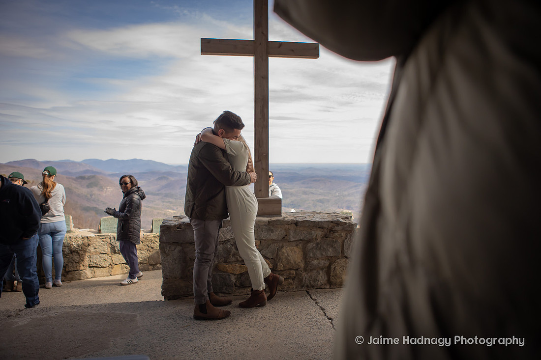Surprise Proposal at Pretty Place with Professional Photographer