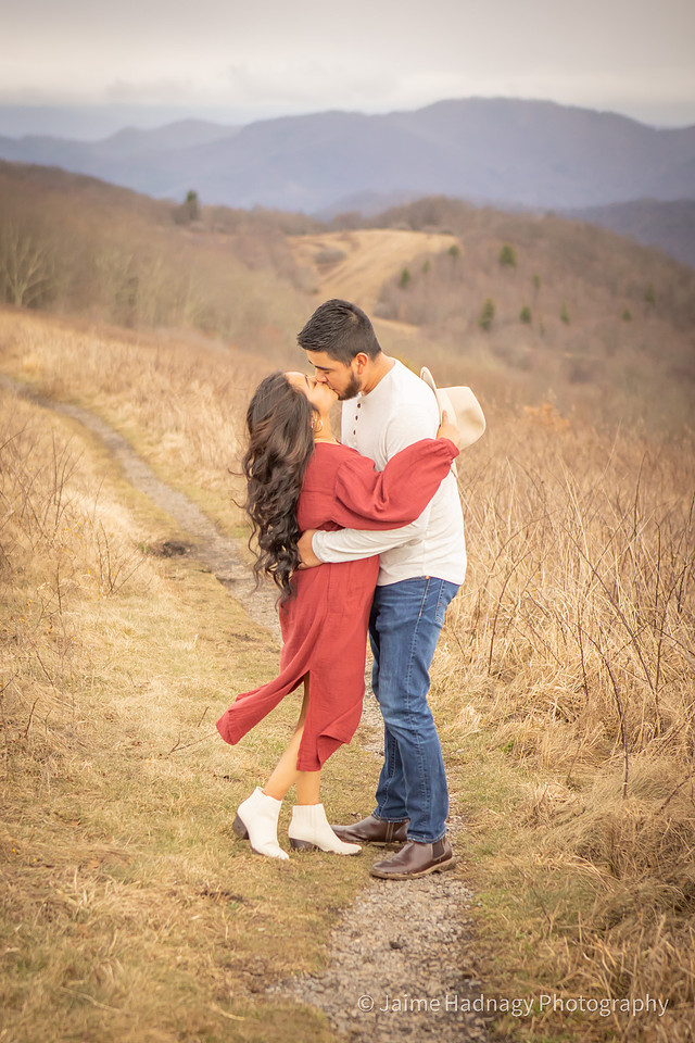 Couples Photos at Max Patch | Asheville Photographer