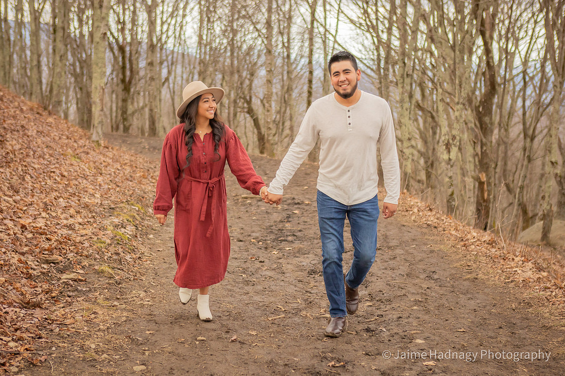 Couples Photos at Max Patch | Asheville Photographer