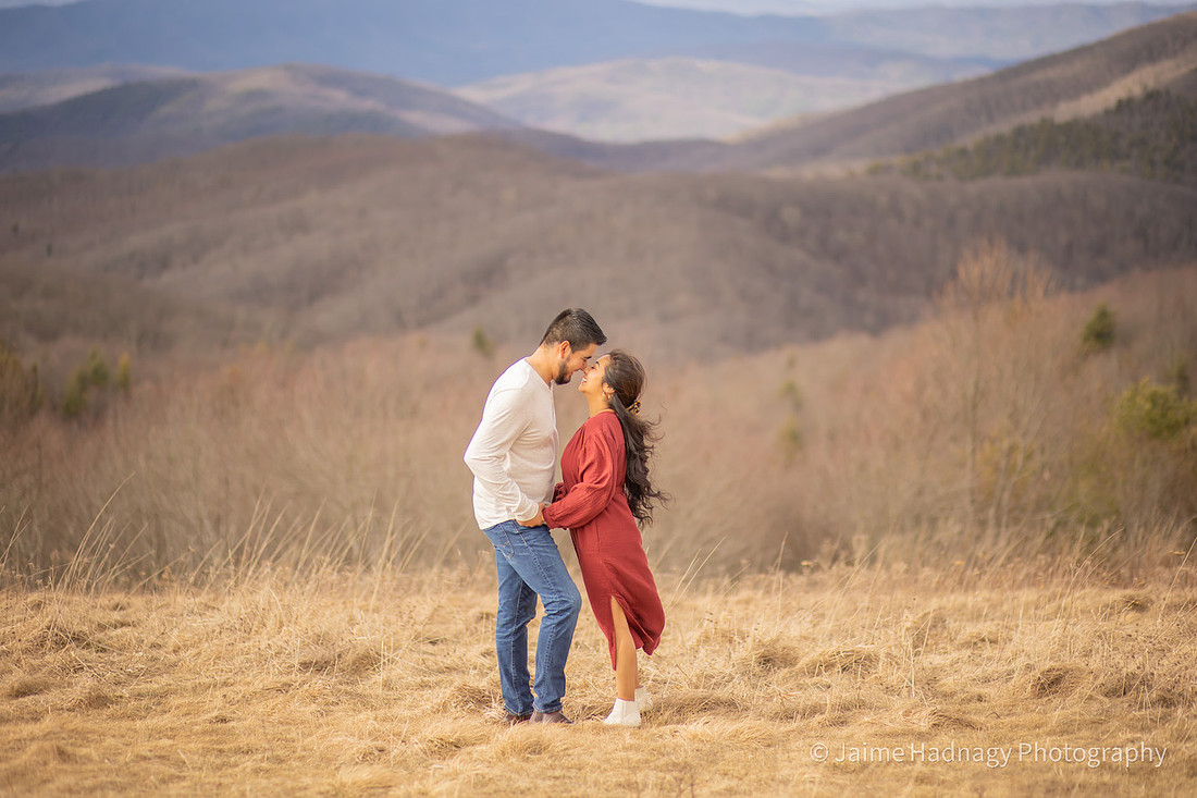 Couples Photos at Max Patch | Asheville Photographer