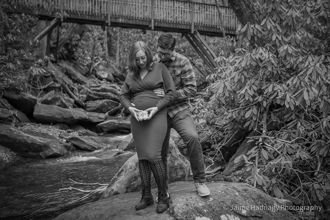 Asheville Baby Photographer | Maternity Couples Photos in the Forest by the Creek