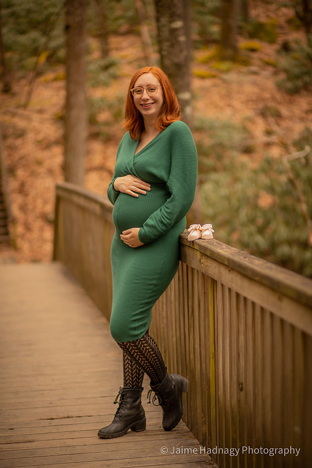 Asheville Baby Photographer | Maternity Couples Photos in the Forest by the Creek