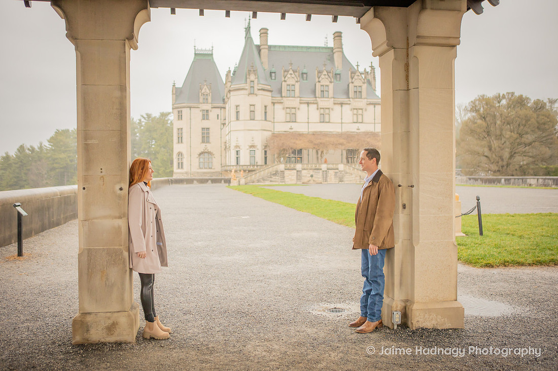 Asheville Couples Photographer | Rainy Day at Biltmore Estate