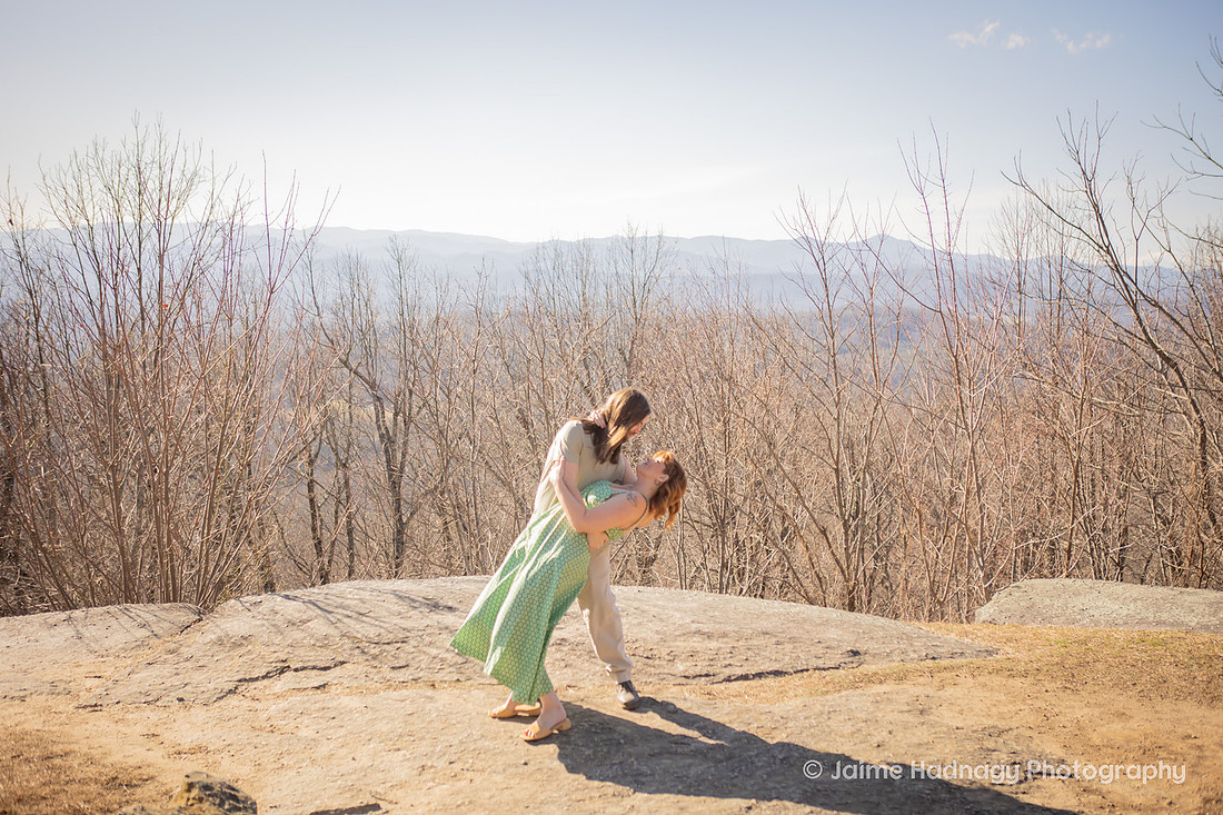 Engagement Photos at Jump Off Rock | Hendersonville Photographer
