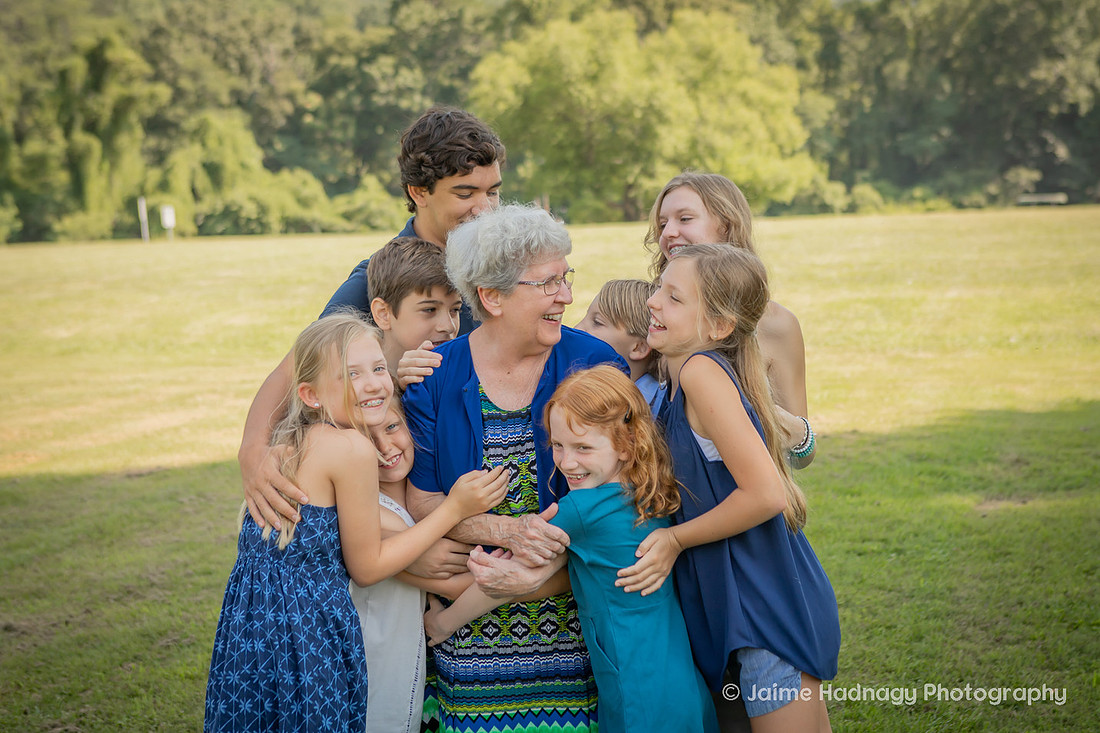 Extended Family Photos at Morse Park in Lake Lure | Asheville Photographer