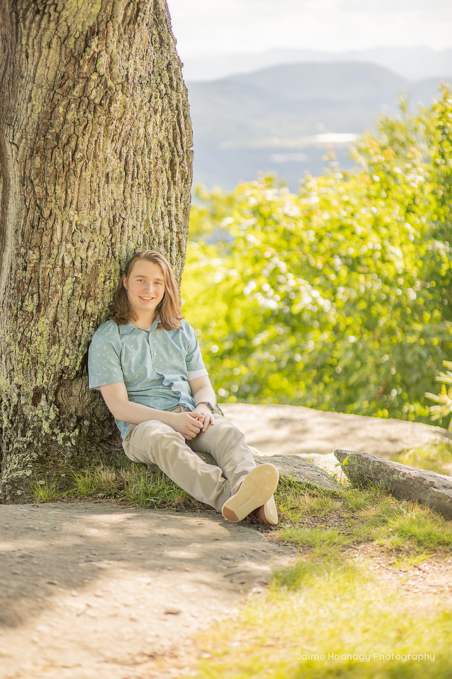 Outdoorsy Senior Photos | NC Portrait Photographer