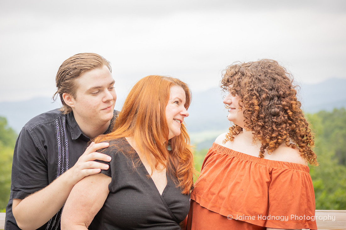 Asheville Family Photographer | Vacation Family Reunion Photos in the mountains